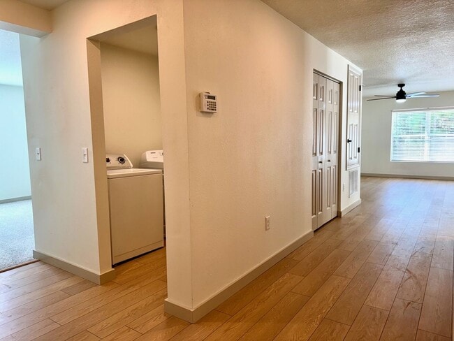 Building Photo - Remodeled Single Family Home in Hunter's Ridge Ormond Beach