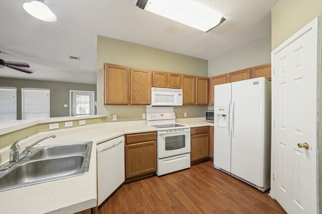 Building Photo - 9647 Wolf Point
