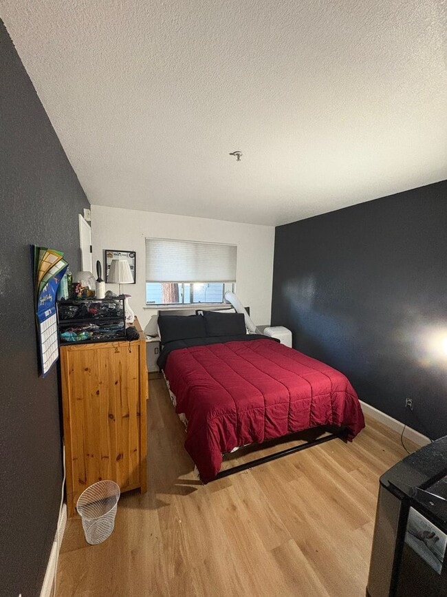 Building Photo - Gated Community with easy west bound 80 ac...