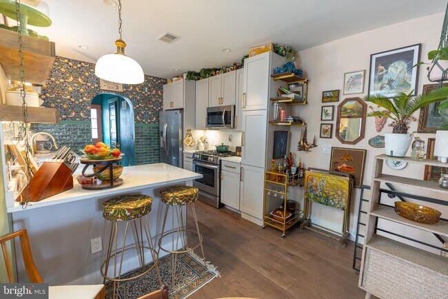 Building Photo - 1010 S Paxon St