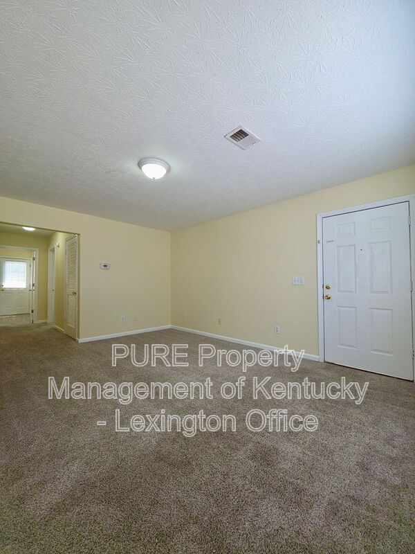 Building Photo - 264 Grinder Ct