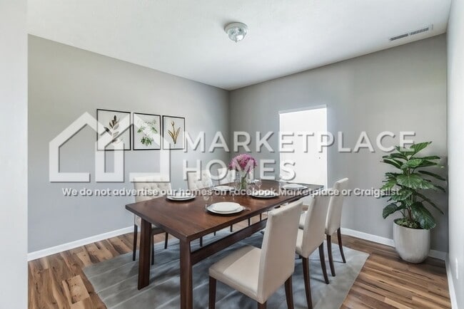 Building Photo - 794 Carolina Way