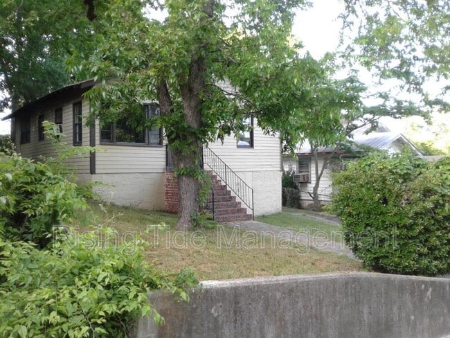Building Photo - 220 58th Alley