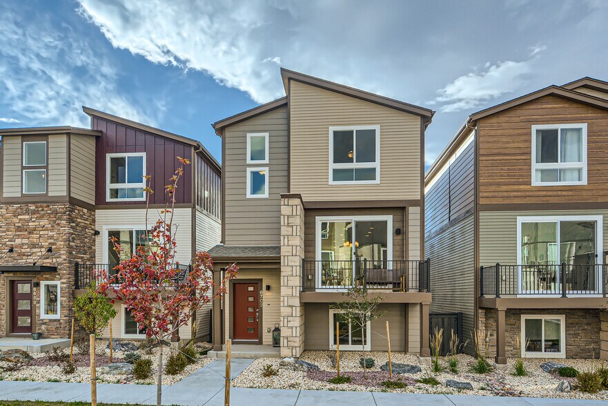 Building Photo - 6703 Lily Mountain Ln