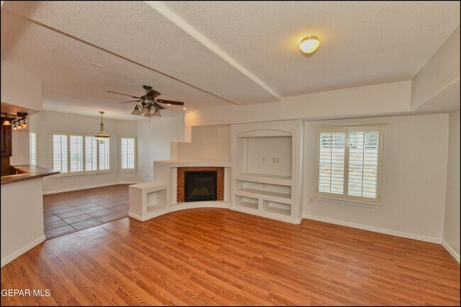 Building Photo - 13049 Tierra David Ct