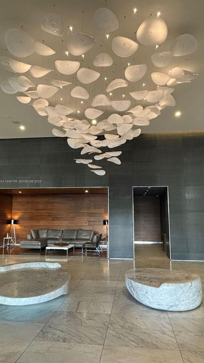 Building Photo - 68 SE 6th St