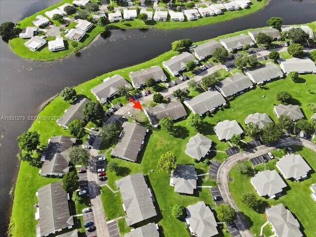 Building Photo - 1020 NW 88th Ave