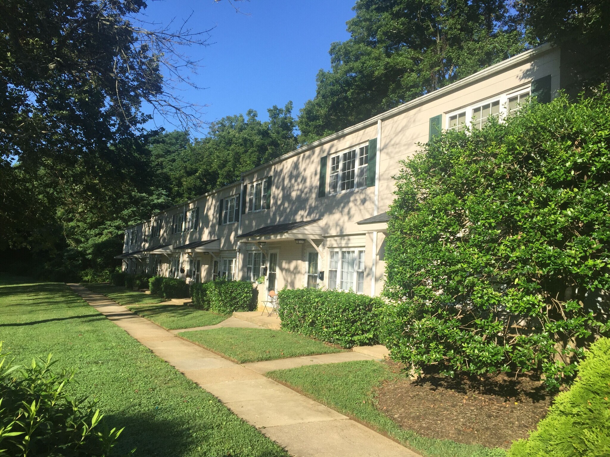 Building Photo - 26 S Monroe Rd