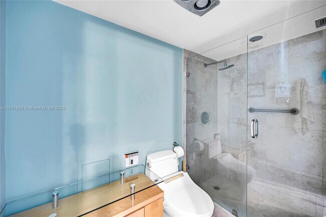 Building Photo - 11 Island Ave