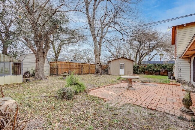 Building Photo - 6831 Reed Rd