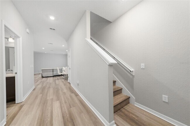 Building Photo - 445 Silverbell Trl