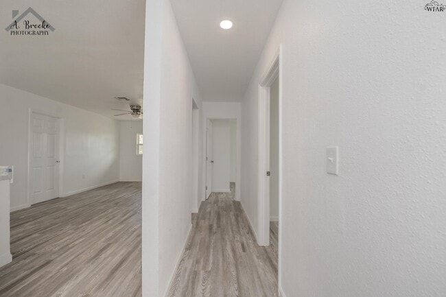 Building Photo - 1512 Grayfox Pl