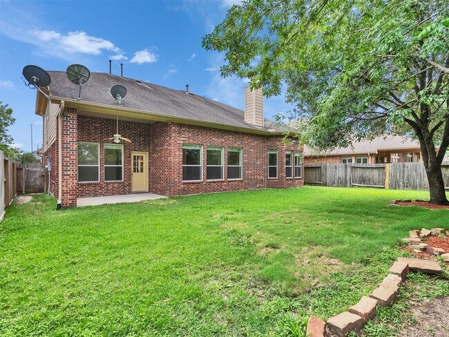 Building Photo - 28006 Hollyfare Drive