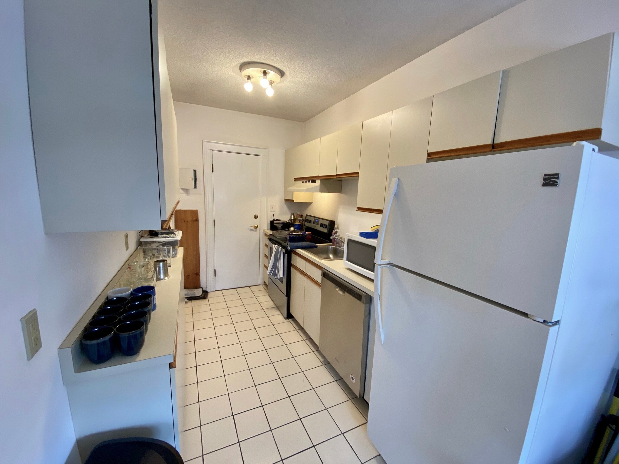 Building Photo - 137 Englewood Ave