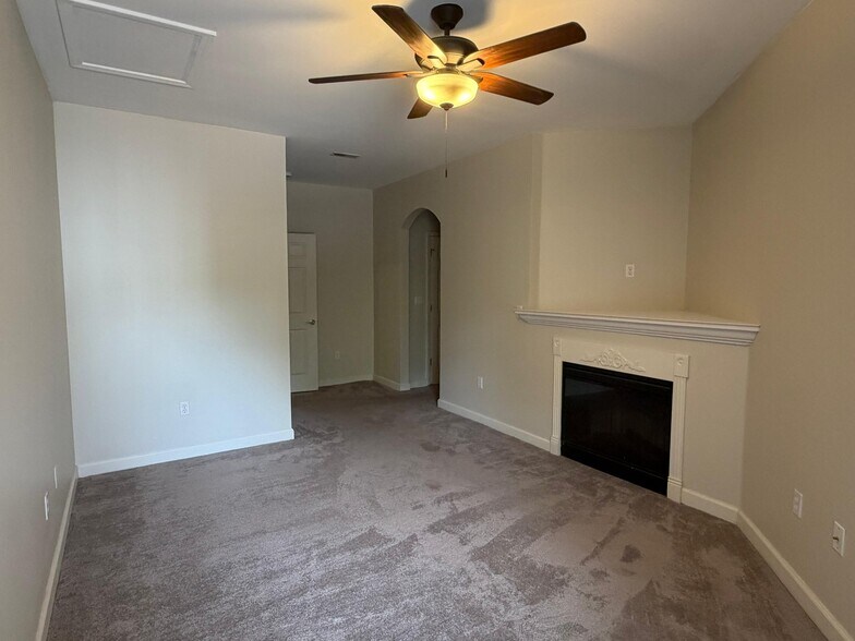 Building Photo - 2756 Mcknight Crossing Ct