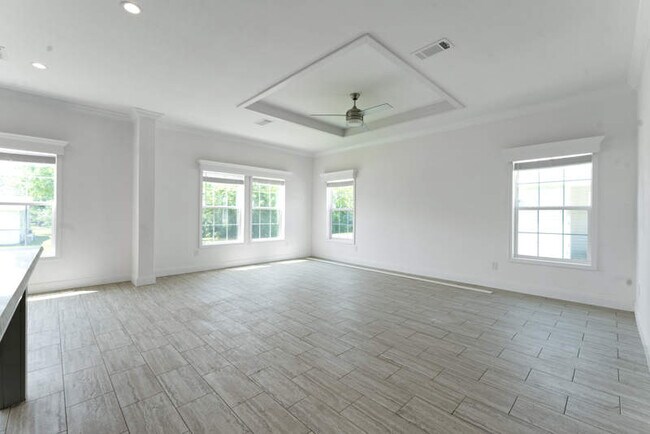 Building Photo - 3109 Walden Shores Blvd