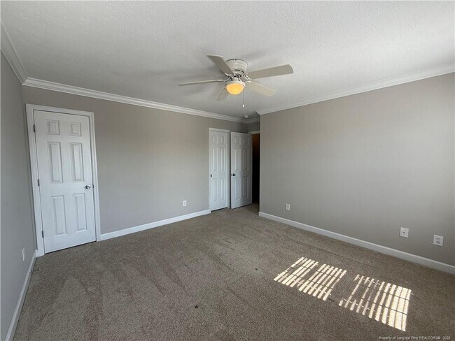 Building Photo - 32 Carteret Ct