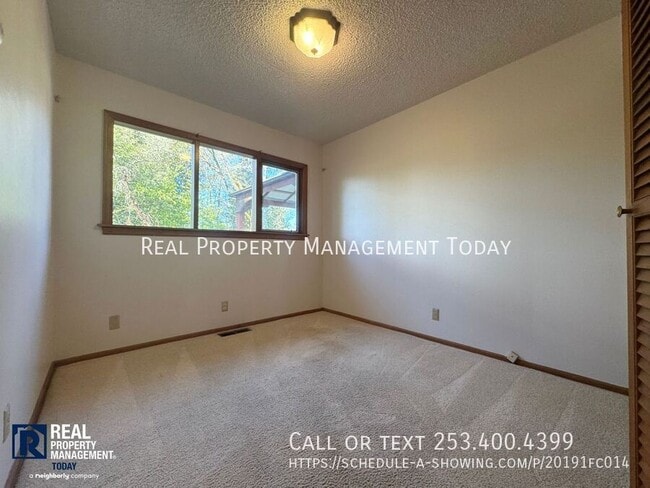 Building Photo - 10922 Greengate Ln SW