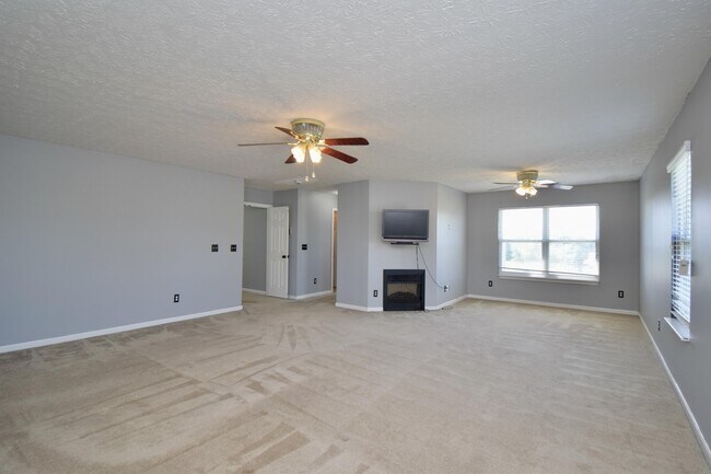 Building Photo - 5167 Elm Leaf Trail