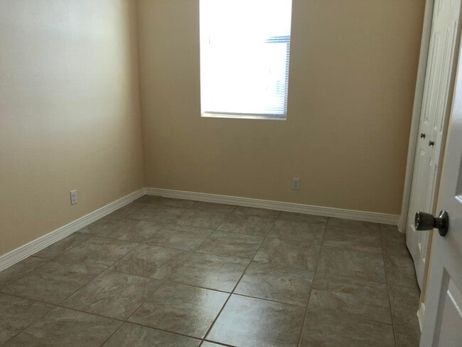 Building Photo - 7581 Le Conte Dr