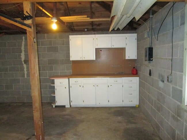 Building Photo - Cozy 2 bedroom house near old town Longmont!