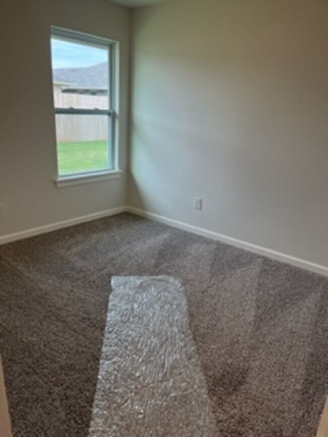 Building Photo - New Home!