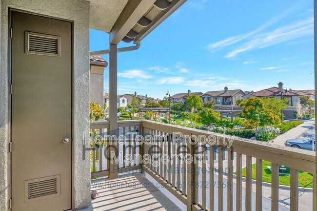 Building Photo - 263 Aventura Dr