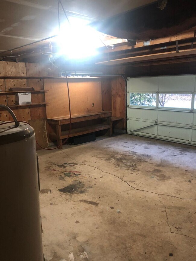 Building Photo - RC05