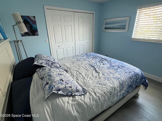 Building Photo - 190 Seawind Dr