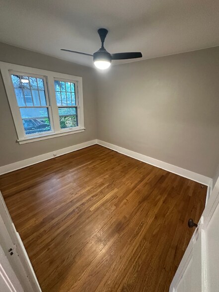 Building Photo - 1601 N El Paso St