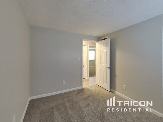 Building Photo - 1409 Butternut Ln