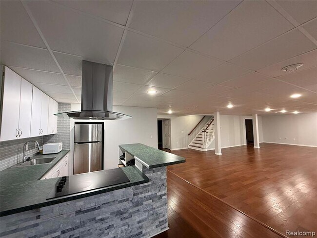 Building Photo - 23170 Inverness Ct