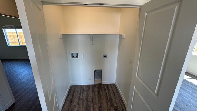 Building Photo - Coyote Run Duplexes