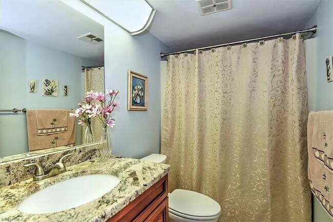 2nd full bathroom - 4715 Santa Barbara Blvd