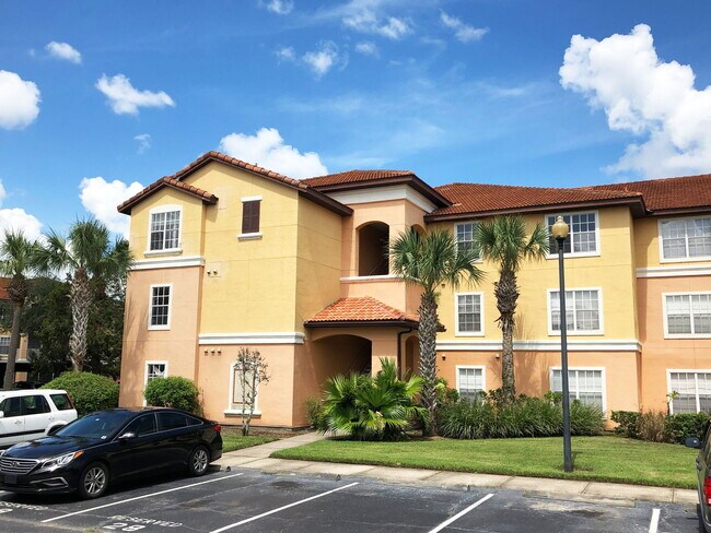 Building Photo - 5447 Vineland Rd