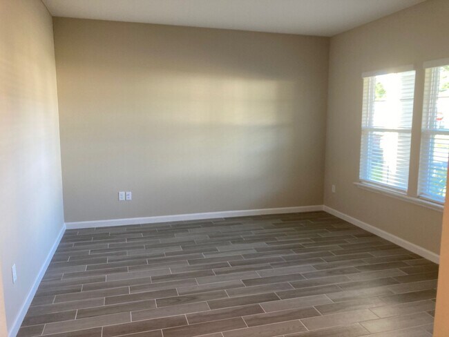 Building Photo - 10211 Moran Ct