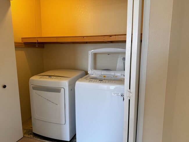 Laundry Area - 509 W Duarte Rd