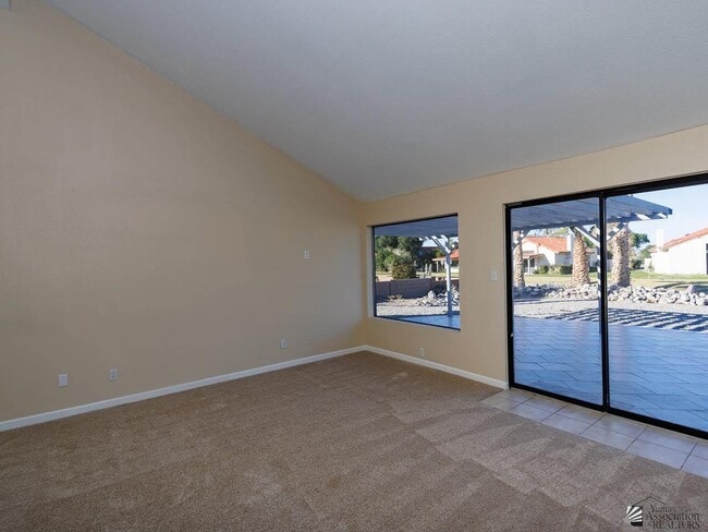 Building Photo - 12538 E Del Rico