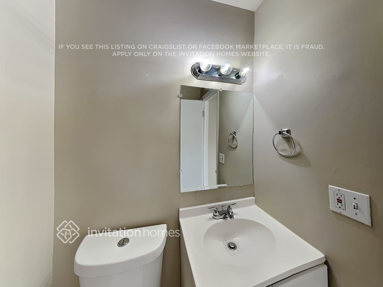 Building Photo - 9323 Southampton Pl