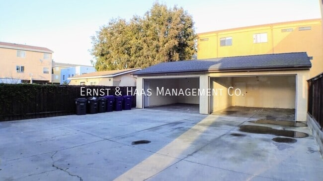 Building Photo - 1148 Termino Ave