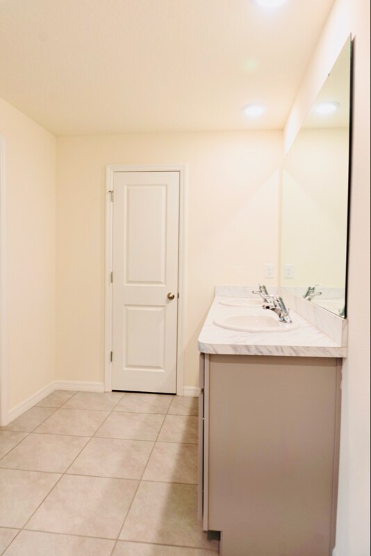 Building Photo - 11730 White Willow Ln