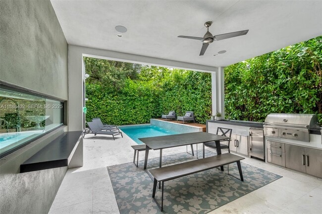 Building Photo - 4675 NE 2nd Ave