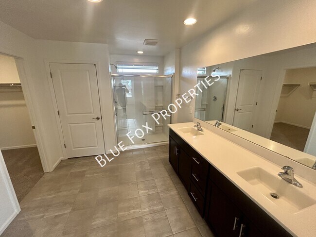 Building Photo - 6973 W Jadewood Ln