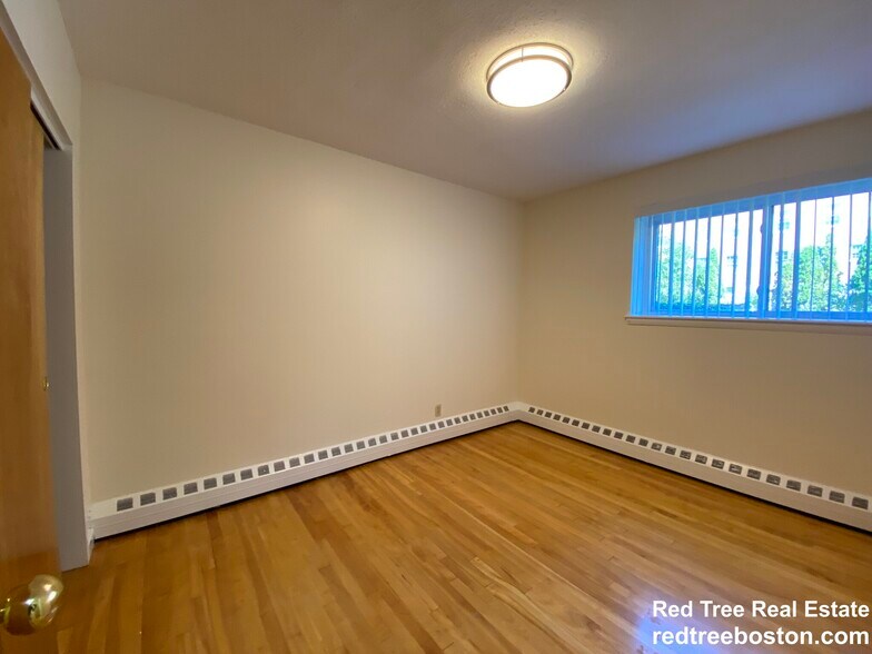 Building Photo - 59 Parkman St