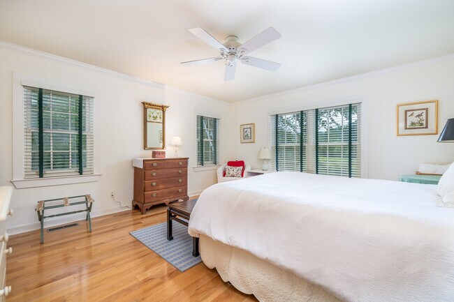 Building Photo - 43 Butternut Rd