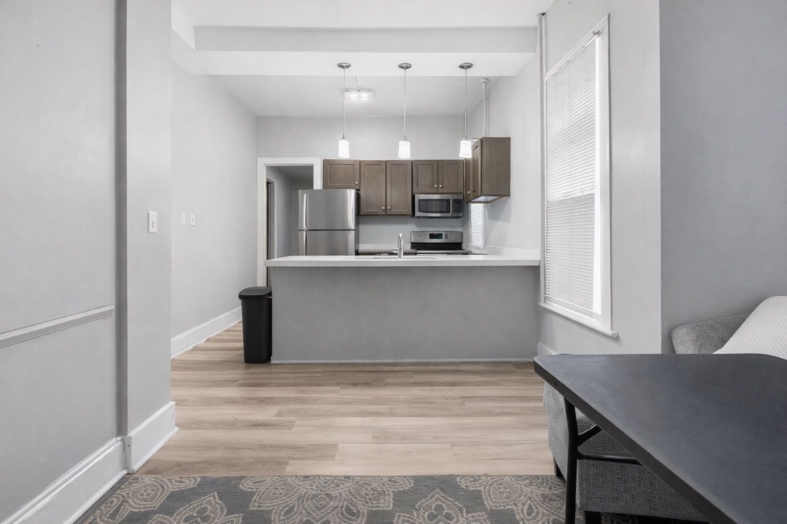 Building Photo - 72 Walnut St