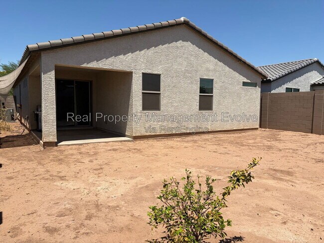Building Photo - 5731 W Encinas Ln