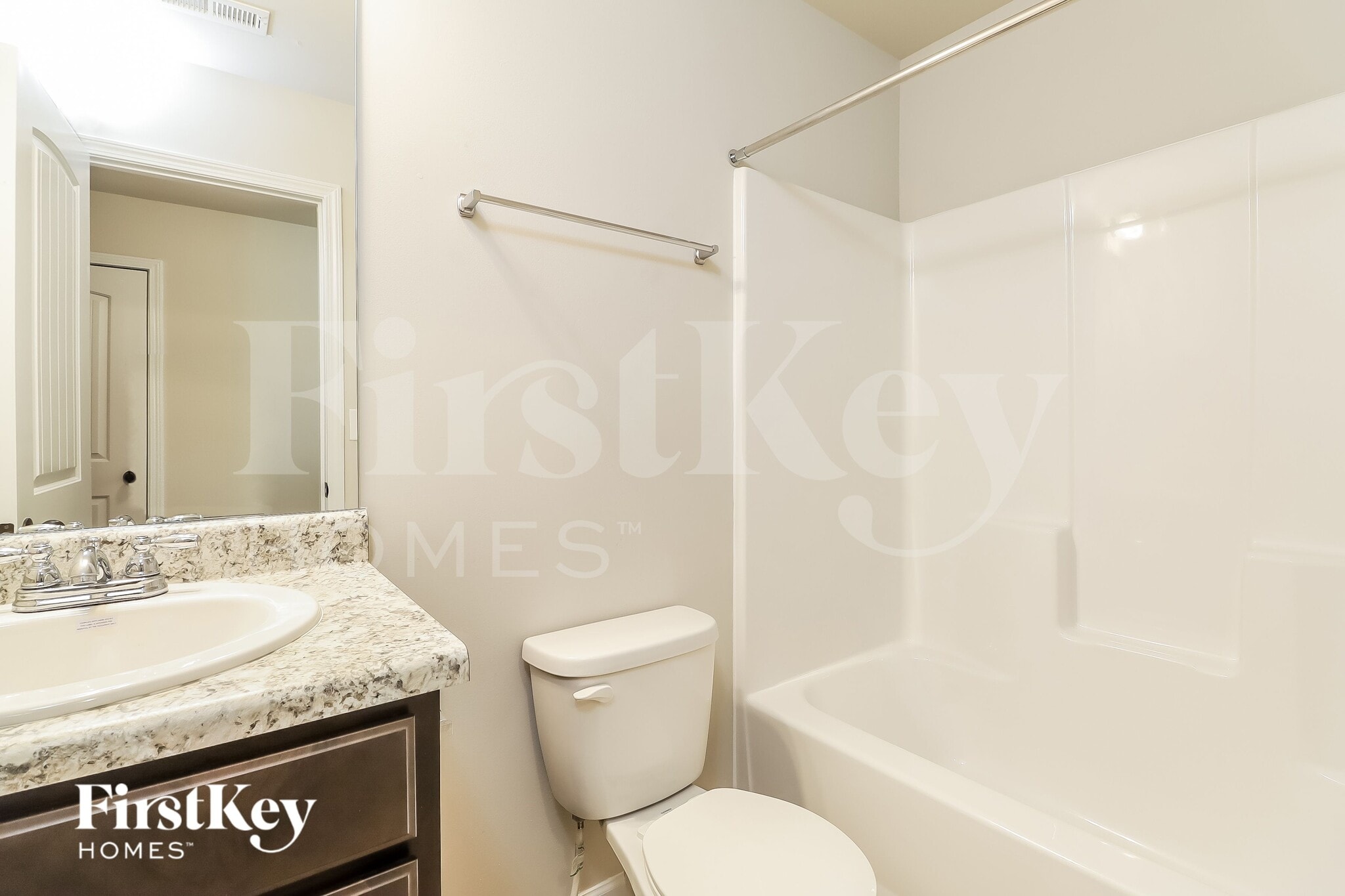 Building Photo - 5768 Woodside Crossing