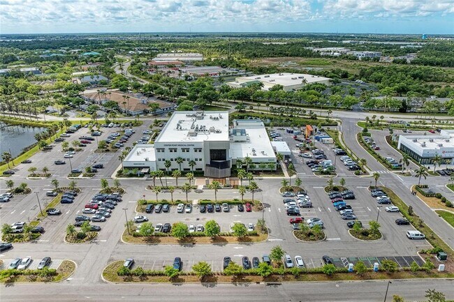 Building Photo - 8143 Miramar Way