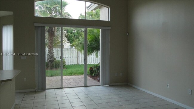 Building Photo - 18811 SW 29th Ct